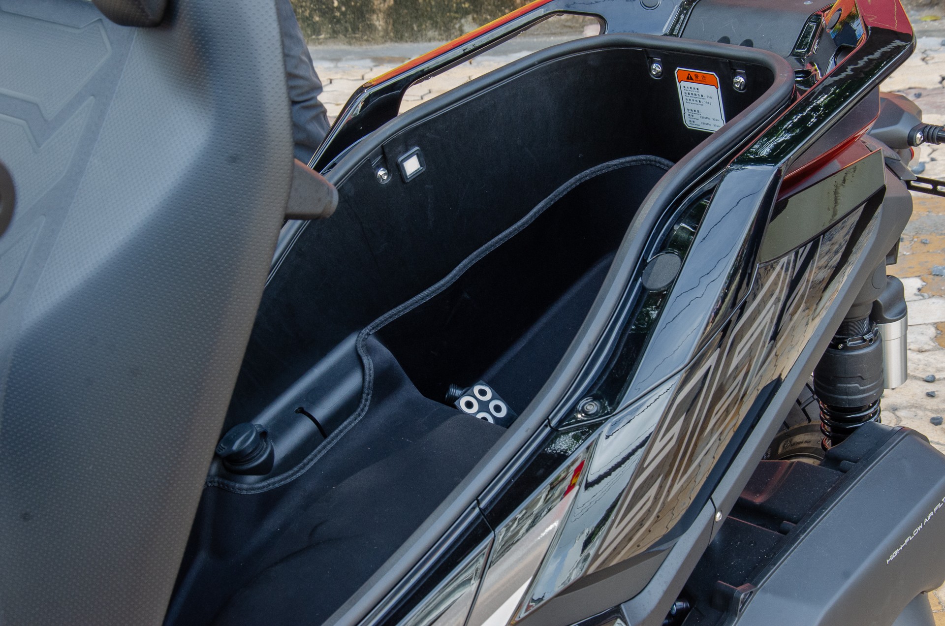 Cận cảnh Zontes 368G, xe tay ga Trung Quốc giá 138 triệu đồng