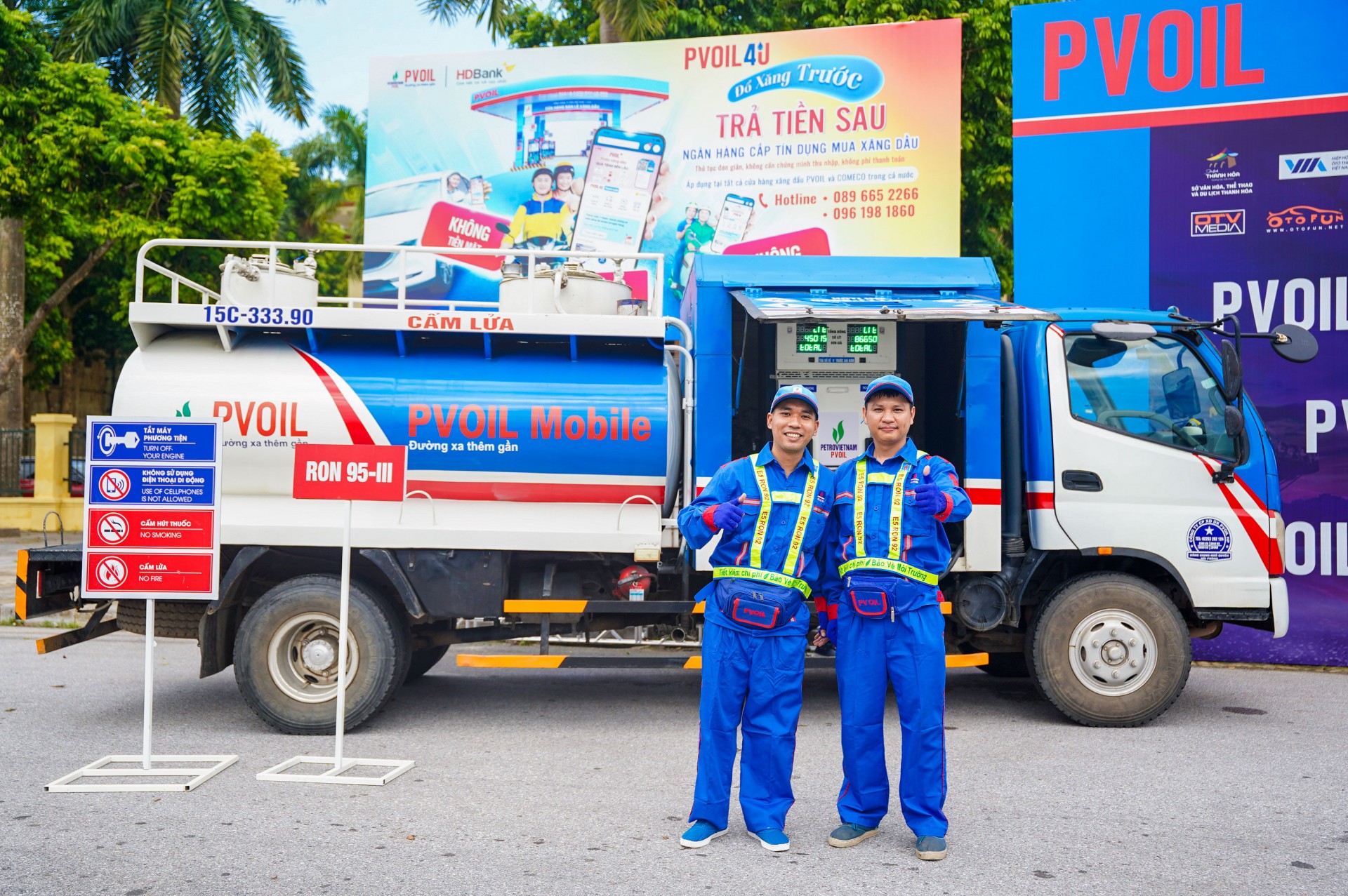 Khai mạc PVOIL VGC 2025: 26 tay đua xuất sắc tranh tài tại Quảng trường Hàm Rồng