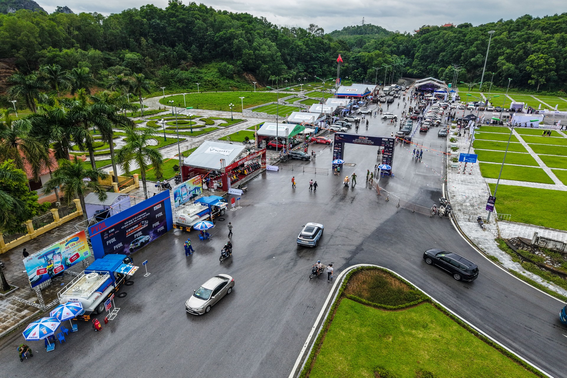 Khán giả Thanh Hoá phấn khích khi lần đầu chung kết PVOIL VGC được tổ chức tại quê nhà