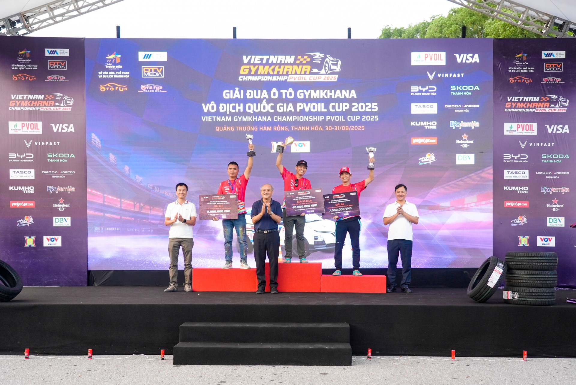 Các nhà vô địch PVOIL VGC 2025 lần đầu nâng cúp tại Thanh Hoá Các nhà vô địch PVOIL VGC 2025 lần đầu nâng cúp tại Thanh Hoá