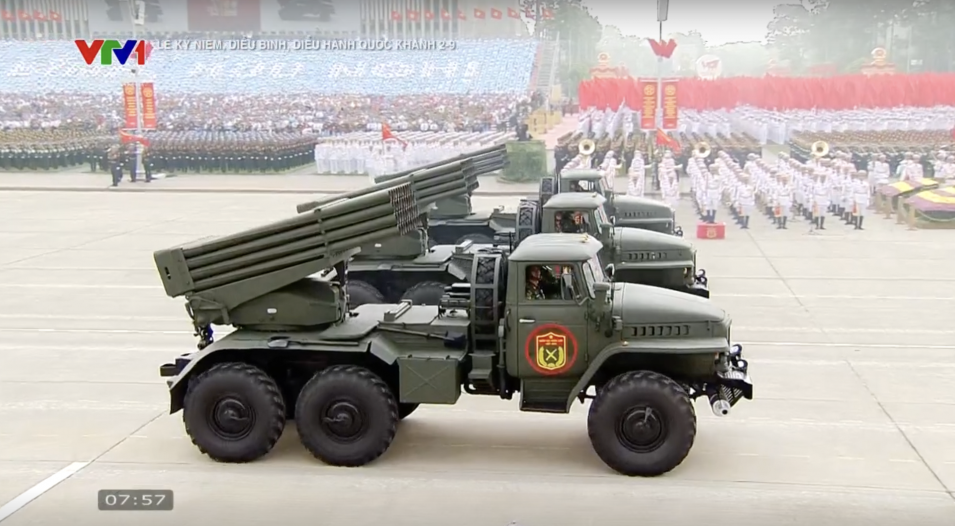 Ngắm và xem thông tin về dàn khí tài, xe đặc chủng của Quân đội nhân dân Việt Nam trong diễu binh