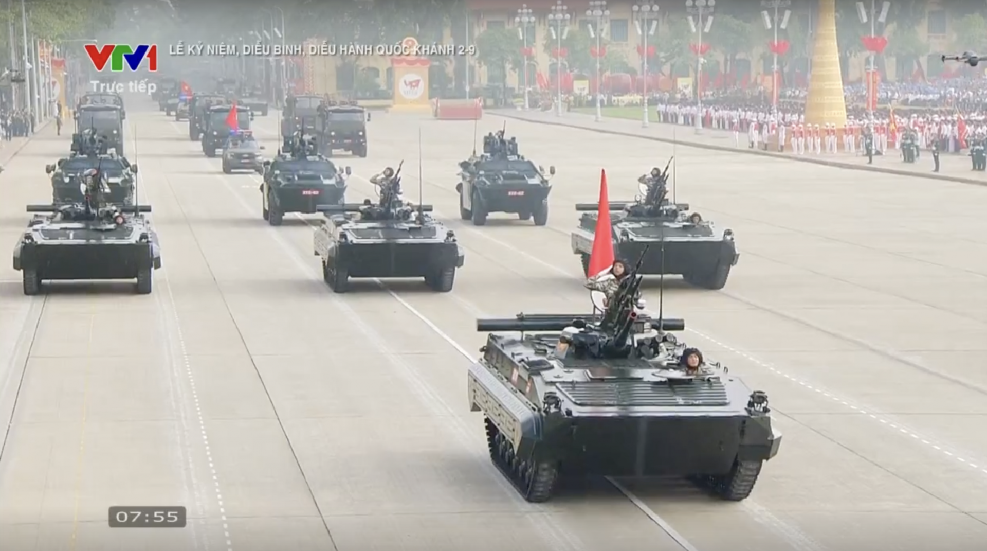 Ngắm và xem thông tin về dàn khí tài, xe đặc chủng của Quân đội nhân dân Việt Nam trong diễu binh