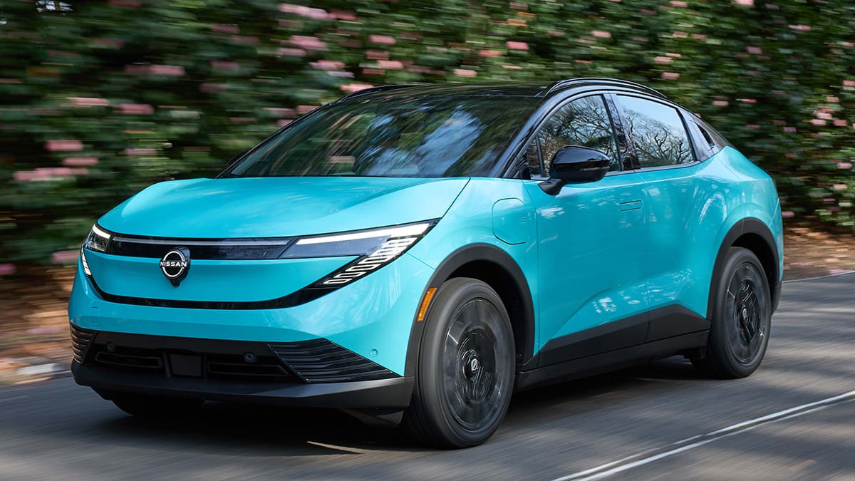 Nissan bị rơi khỏi danh sách 10 nhà sản xuất ô tô bán nhiều nhất thế giới