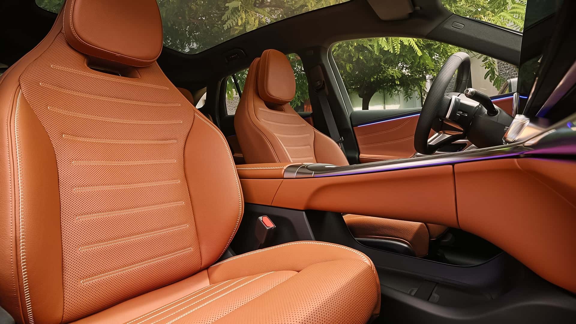 Mercedes-Benz GLC thế hệ chạy điện hoàn toàn mới chính thức ra mắt tại IAA Mobility 2025