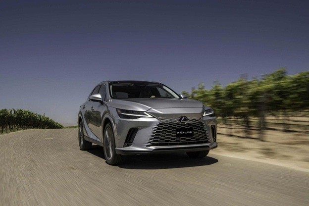 RX mở rộng dải sản phẩm hybrid và sự lựa chọn của Lexus