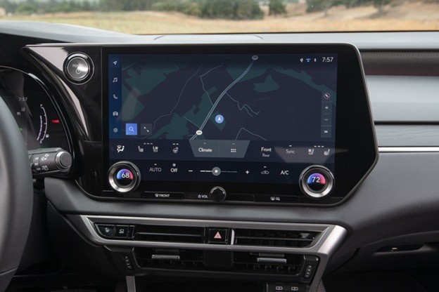 RX mở rộng dải sản phẩm hybrid và sự lựa chọn của Lexus