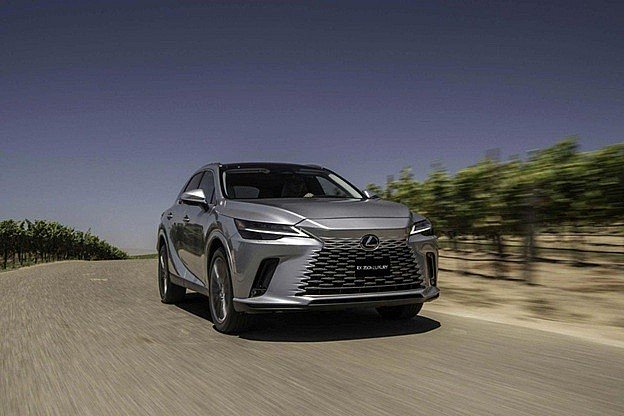 RX mở rộng dải sản phẩm hybrid và sự lựa chọn của Lexus