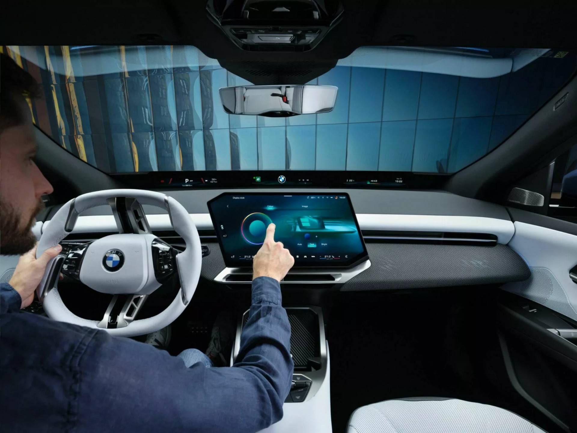 SUV điện cao cấp BMW iX3 thế hệ mới chính thức ra mắt lần đầu tiên tại IAA Mobility 2025