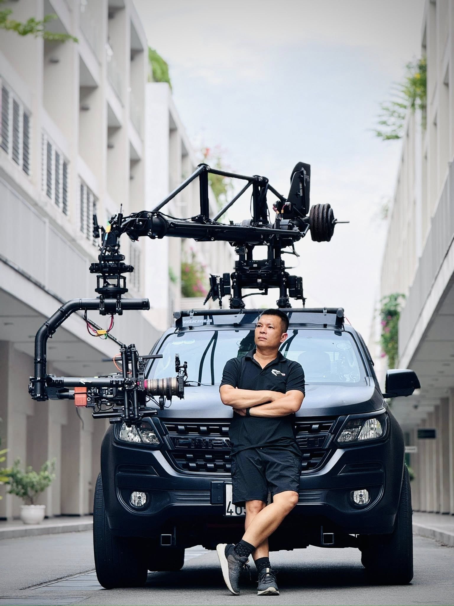 'Phù thủy hình ảnh' Lê Bảo Hân và chiếc xe quay phim chuyên dụng nhiều tỷ đồng 'Phù thủy hình ảnh' Lê Bảo Hân và chiếc xe quay phim chuyên dụng nhiều tỷ đồng