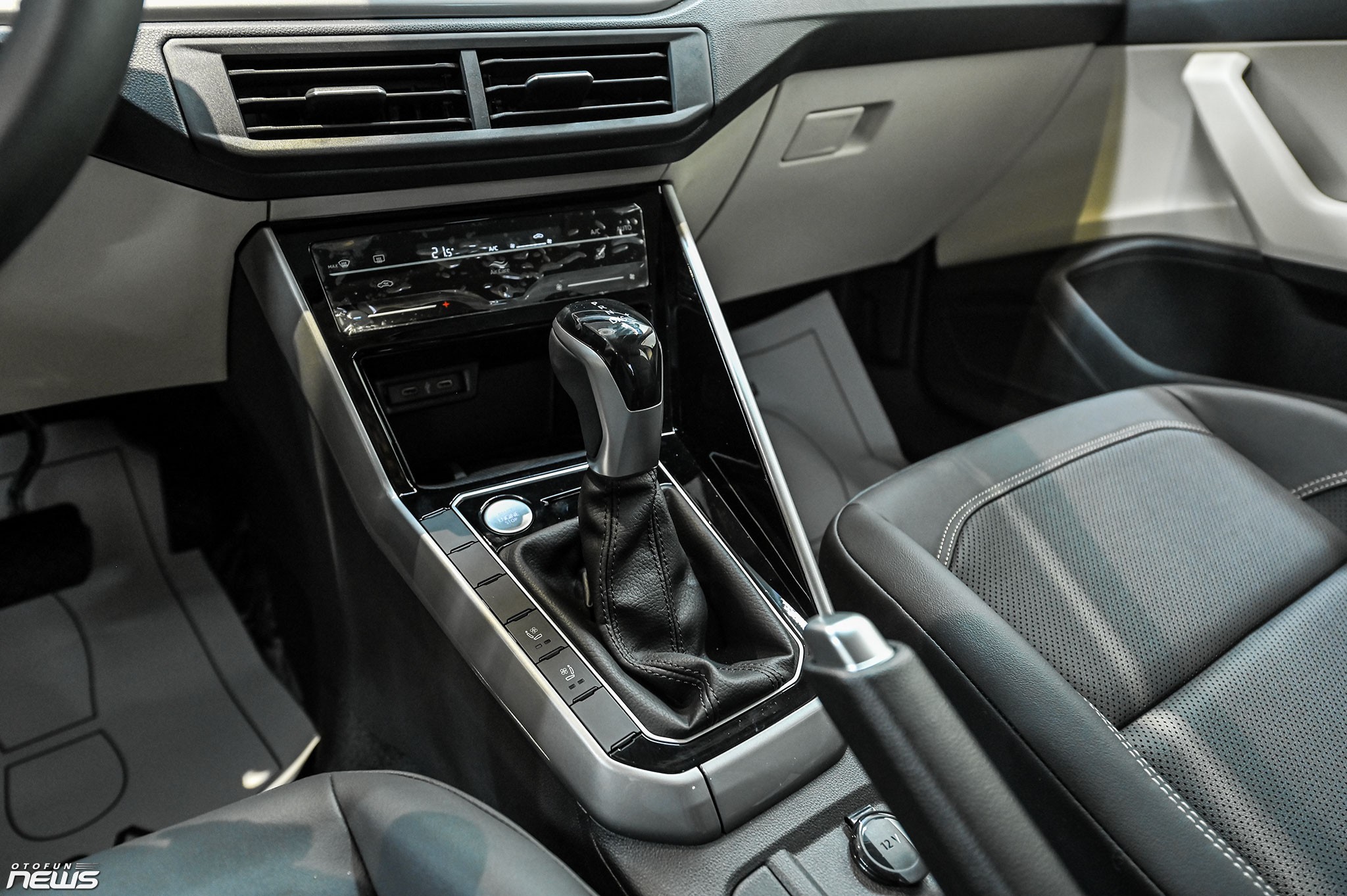 Chi tiết Skoda Slavia Style, 'tân binh' sedan cỡ B có giá bán 568 triệu Chi tiết Skoda Slavia Style, 'tân binh' sedan cỡ B có giá bán 568 triệu