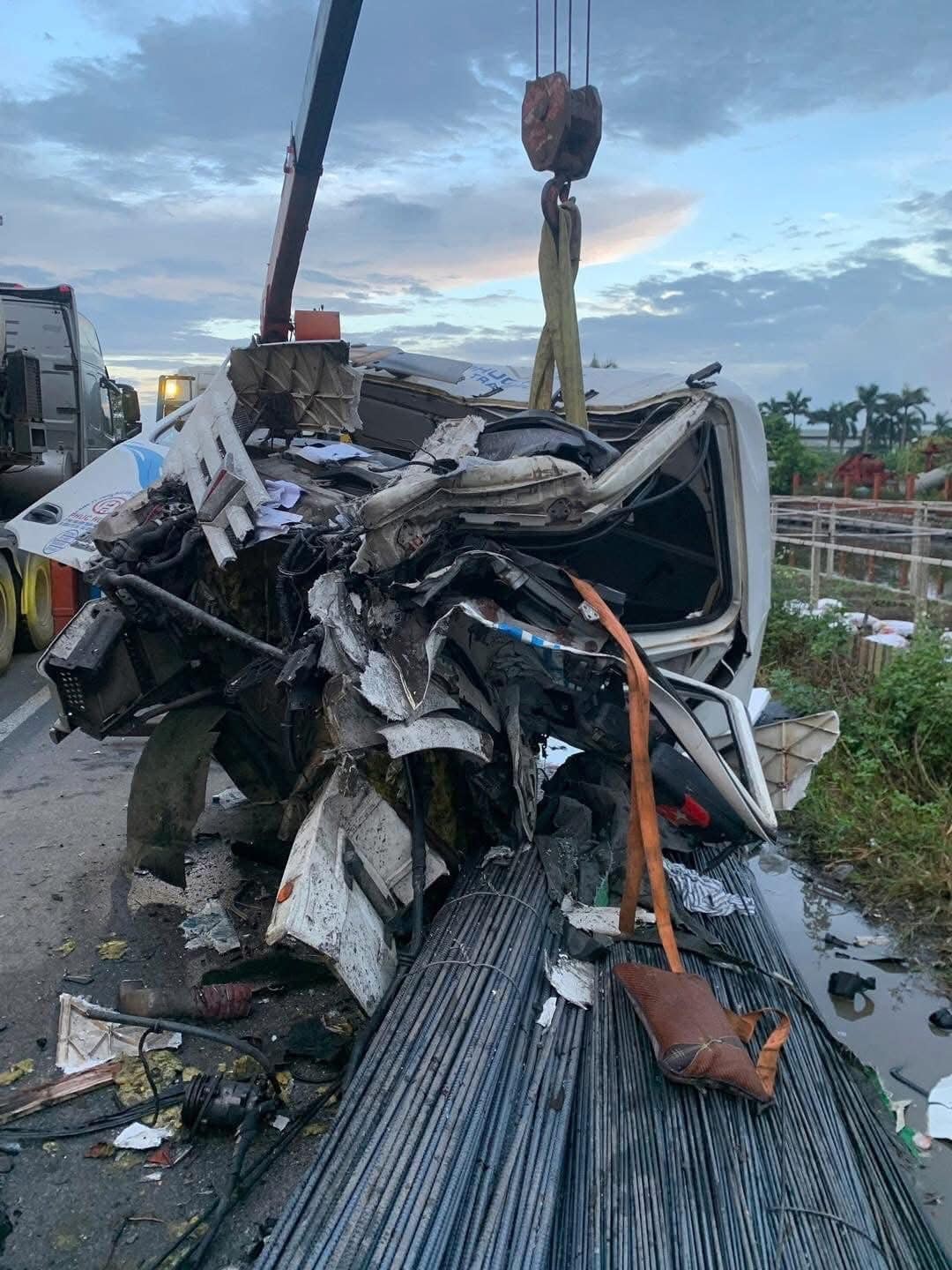 Tổng hợp tin tức tai nạn giao thông ngày 12/9/2025 Tổng hợp tin tức tai nạn giao thông ngày 12/9/2025