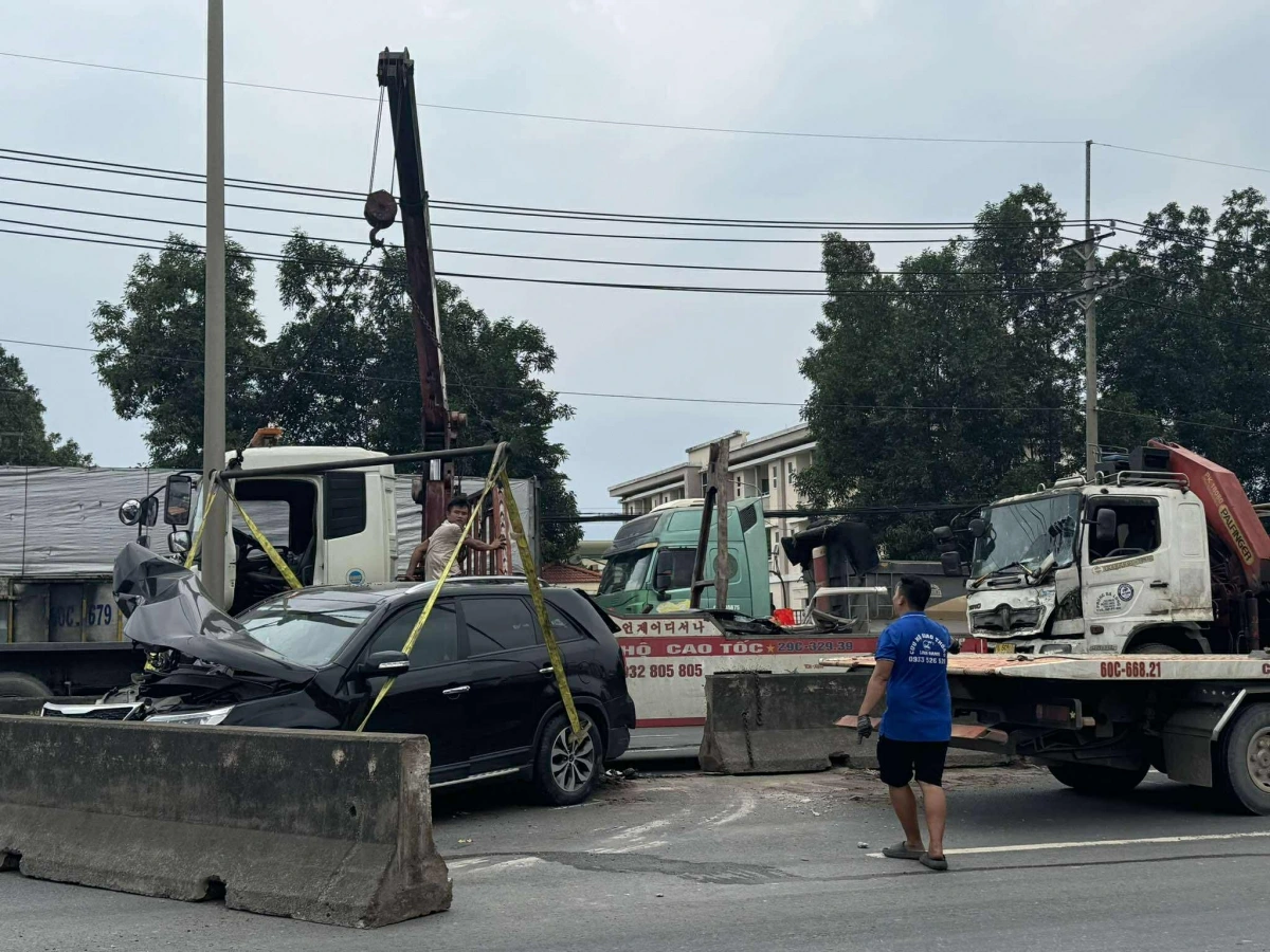 Tổng hợp tin tức tai nạn giao thông ngày 12/9/2025