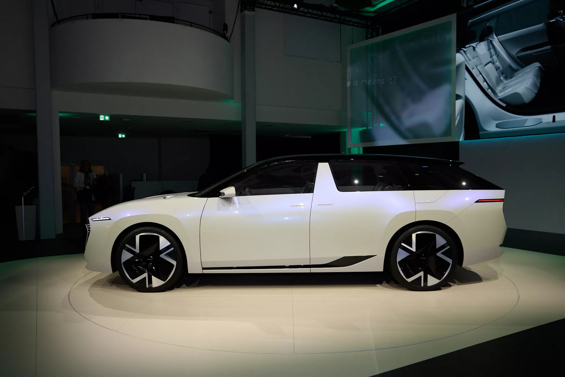 Skoda Vision O - Mẫu concept xe điện wagon sang trọng được trình làng tại IAA Mobility 2025