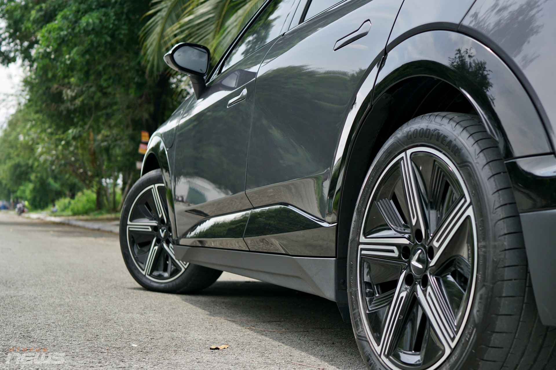 Sống chất cùng lựa chọn xanh: Khi chủ xe tại TP.HCM chuyển từ xe xăng sang xe điện Sống chất cùng lựa chọn xanh: Khi chủ xe tại TP.HCM chuyển từ xe xăng sang xe điện