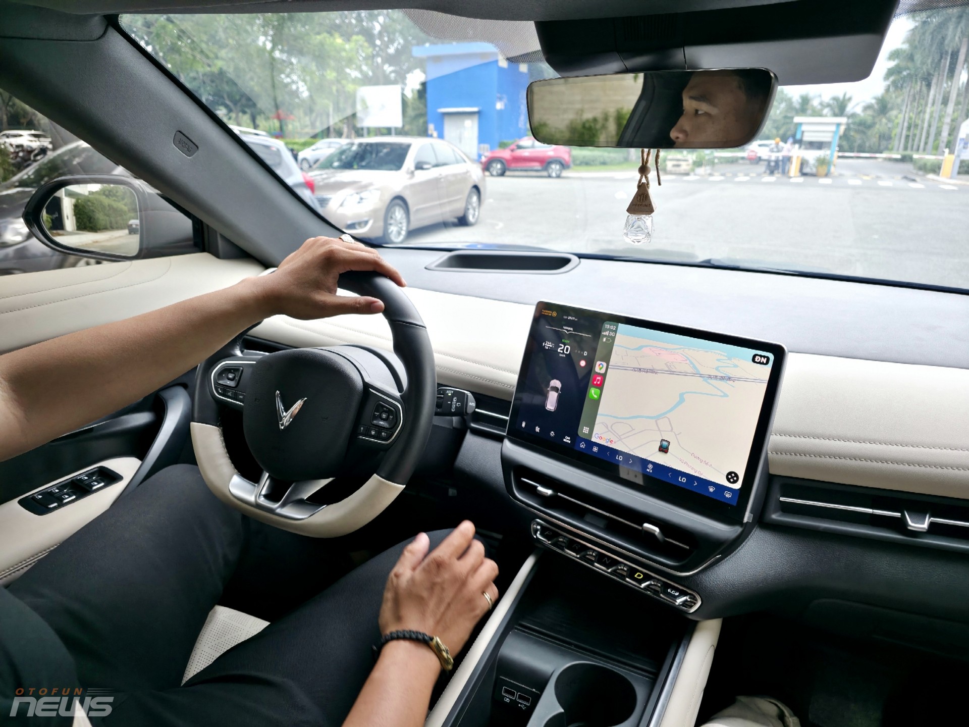 Sống chất cùng lựa chọn xanh: Khi chủ xe tại TP.HCM chuyển từ xe xăng sang xe điện Sống chất cùng lựa chọn xanh: Khi chủ xe tại TP.HCM chuyển từ xe xăng sang xe điện