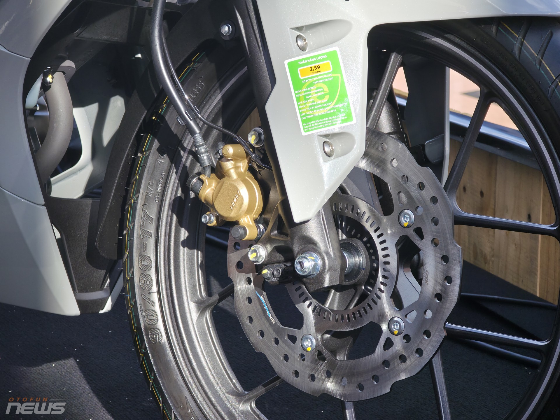 Cận cảnh Honda Winner R, xe underbone mang phong cách sportbike