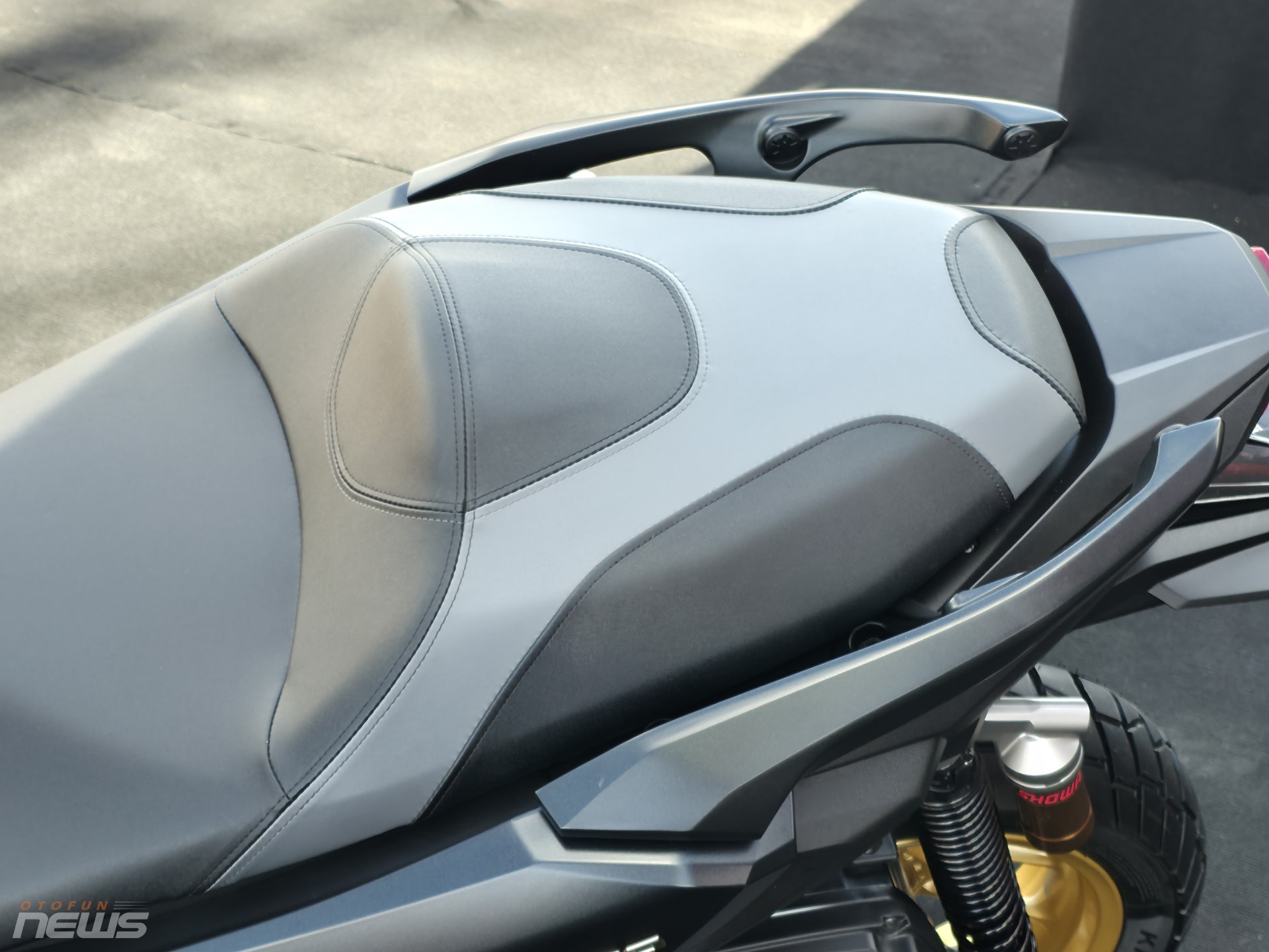 Honda ADV 350 chính hãng giá rẻ hơn gần một nửa so với xe nhập tư nhân Honda ADV 350 chính hãng giá rẻ hơn gần một nửa so với xe nhập tư nhân