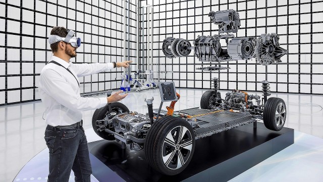 Giám đốc Công nghệ của Mercedes-Benz bác bỏ tin đồn sẽ dùng động cơ của đối thủ BMW