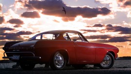 Chiếc Volvo P1800 cổ điển này đi được hơn 5 triệu km trong 50 năm, cao nhất trên thế giới