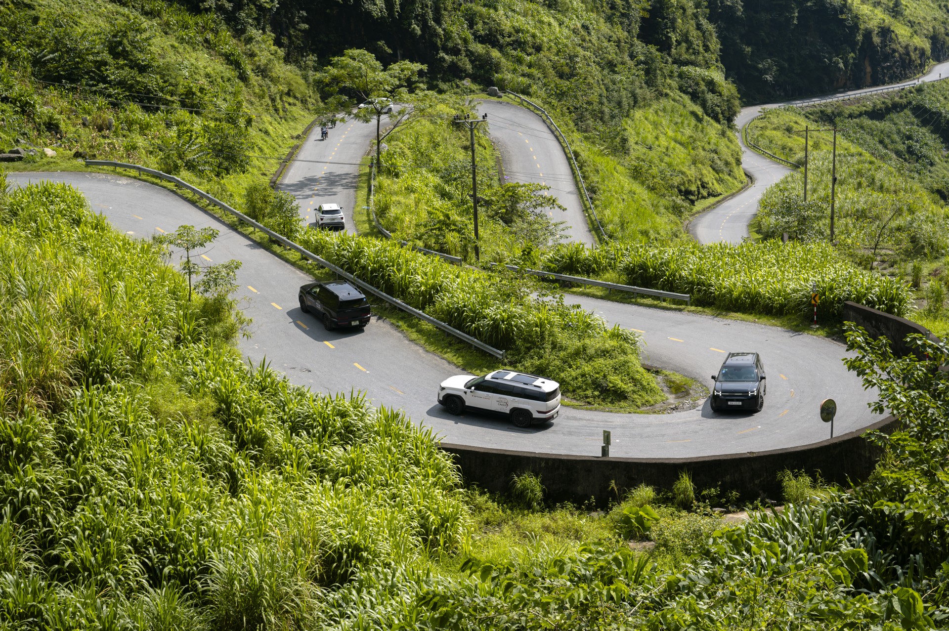 Khách hàng Hyundai Santa Fe: 'Tôi quan tâm sản phẩm bằng lý trí, tôi lựa chọn bằng cảm xúc'