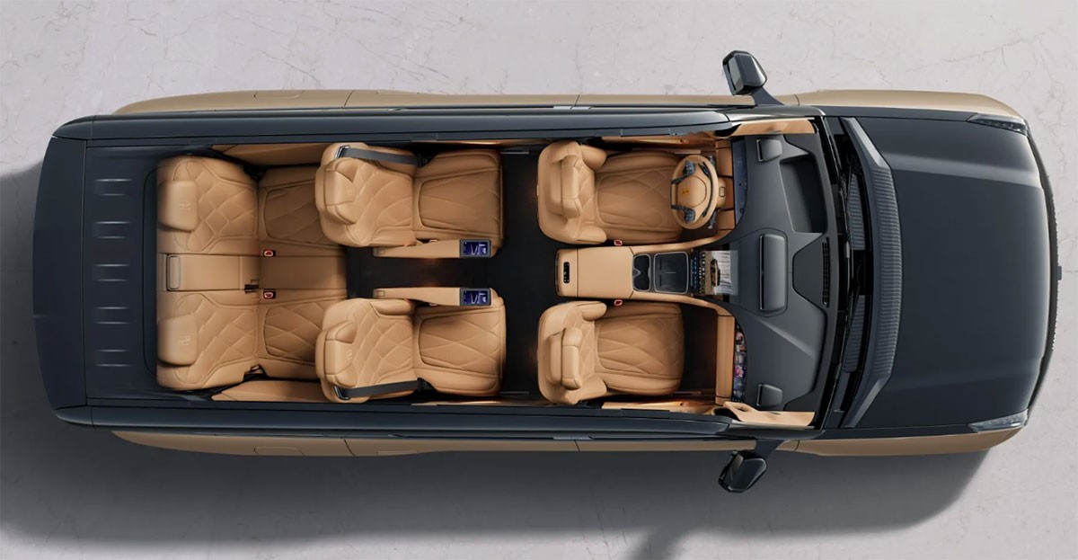 BYD Yangwang U8L - Mẫu EREV cực sang, logo bằng vàng 24K, giá 4,74 tỷ đồng ở Trung Quốc