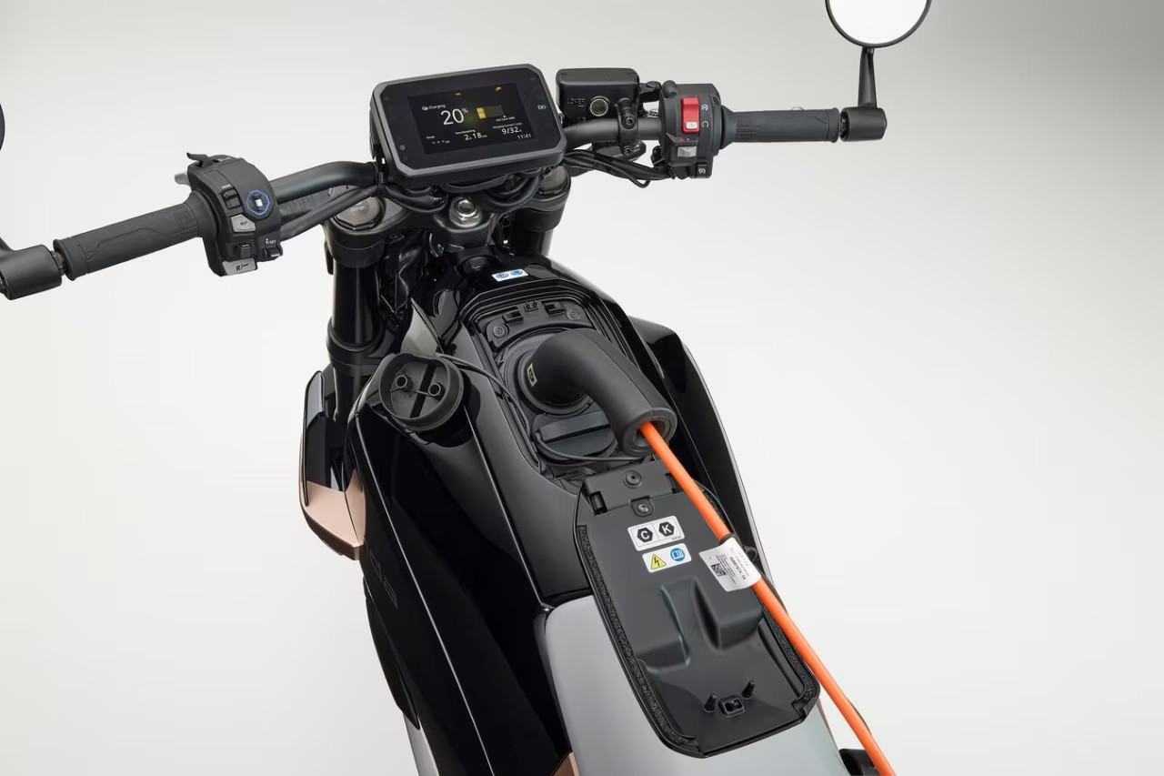 Cận cảnh Honda WN7 2026, môtô điện chạy 130 km sau mỗi lần sạc