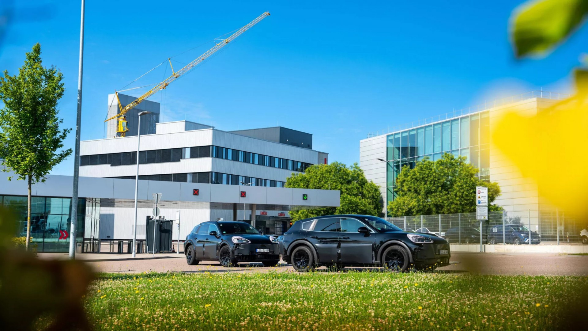 Ứng dụng AI cắt ngắn công đoạn phát triển Porsche Cayenne chạy điện như thế nào