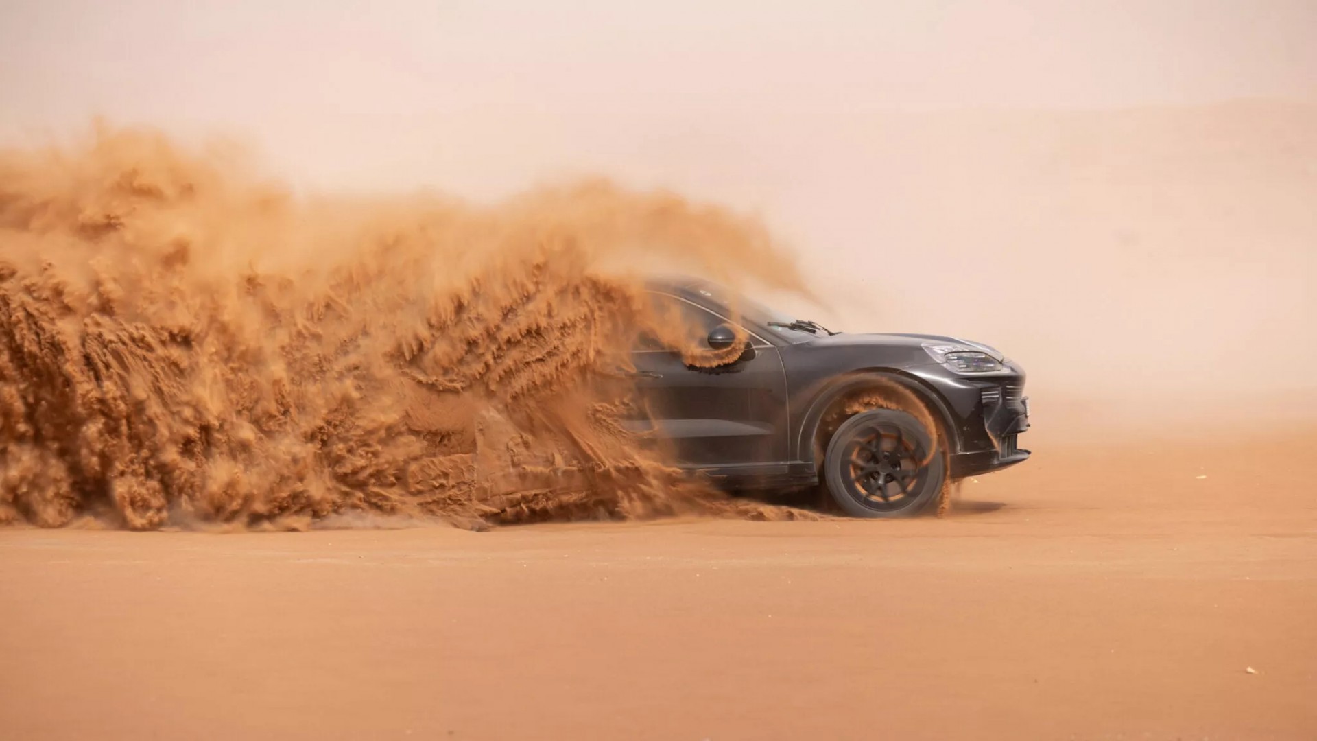 Ứng dụng AI cắt ngắn công đoạn phát triển Porsche Cayenne chạy điện như thế nào