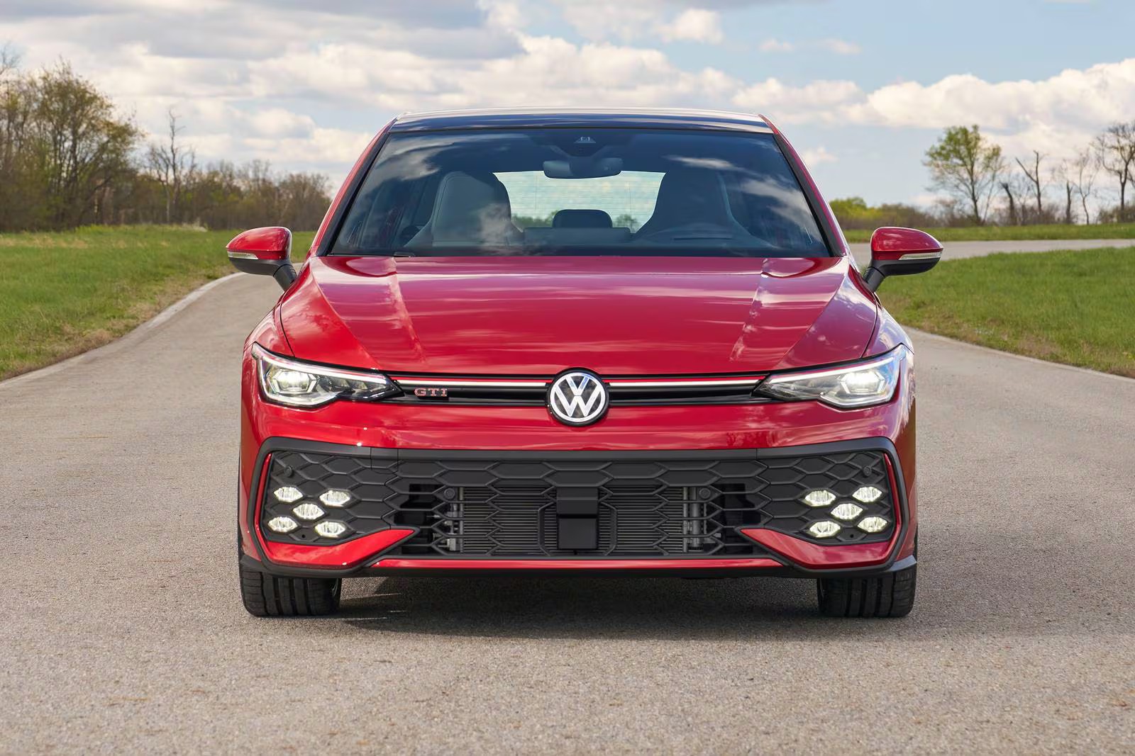 Đánh giá Volkswagen Golf GTI 2.0 TSI: hot hatch Đức có còn giữ chất? Đánh giá Volkswagen Golf GTI 2.0 TSI: hot hatch Đức có còn giữ chất?