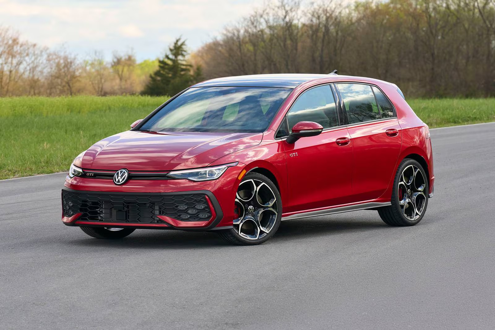 Đánh giá Volkswagen Golf GTI 2.0 TSI: hot hatch Đức có còn giữ chất? Đánh giá Volkswagen Golf GTI 2.0 TSI: hot hatch Đức có còn giữ chất?