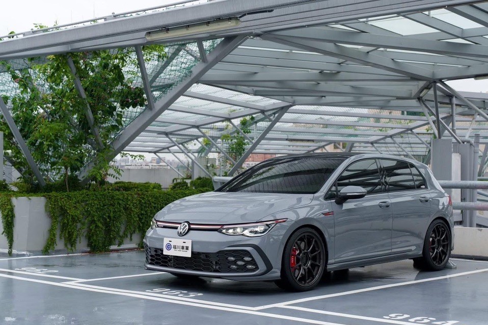 Đánh giá Volkswagen Golf GTI 2.0 TSI: hot hatch Đức có còn giữ chất? Đánh giá Volkswagen Golf GTI 2.0 TSI: hot hatch Đức có còn giữ chất?