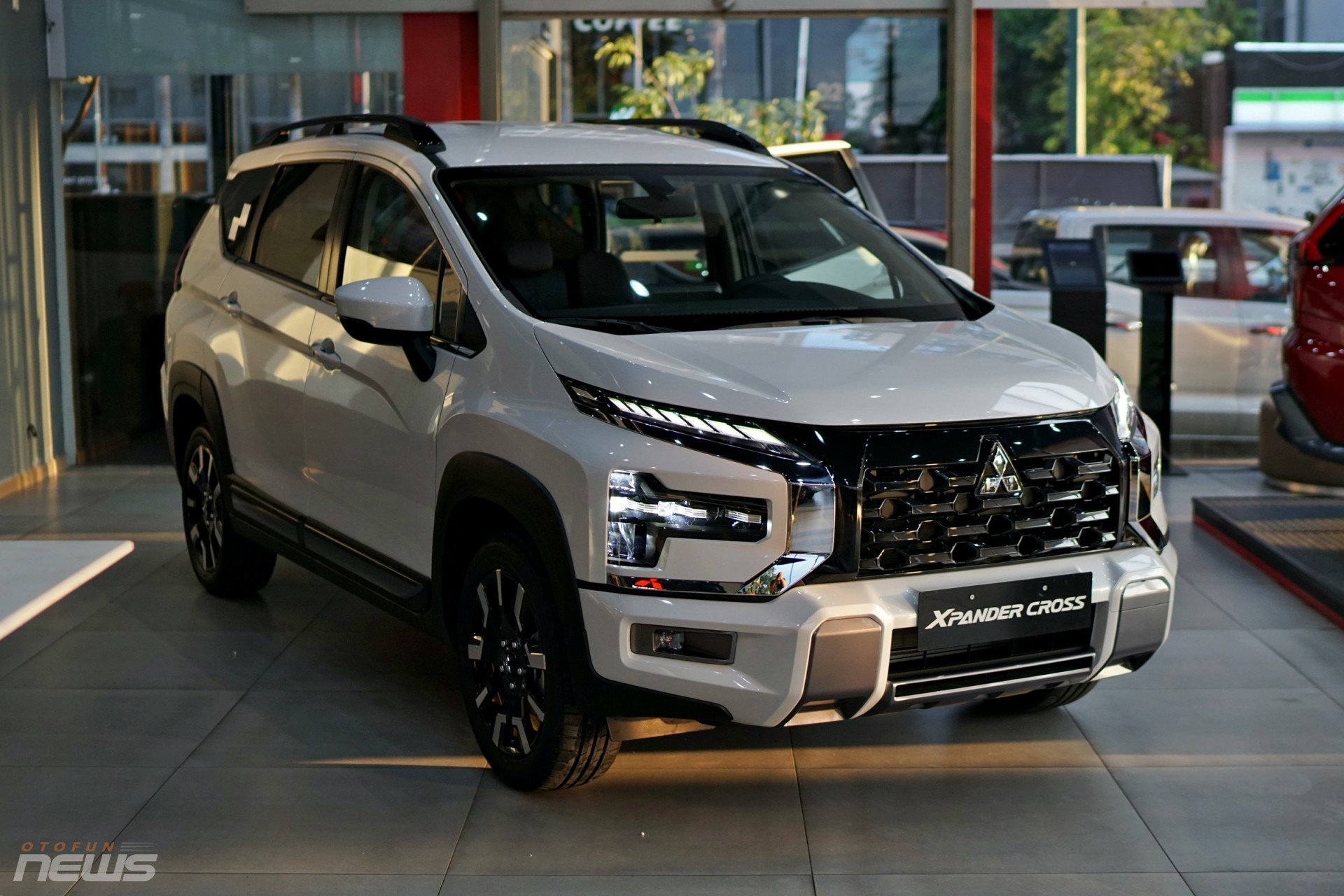 Hai phiên bản của Mitsubishi Xpander 2025 ra mắt, thêm trang bị và giá tăng 1 triệu đồng Hai phiên bản của Mitsubishi Xpander 2025 ra mắt, thêm trang bị và giá tăng 1 triệu đồng