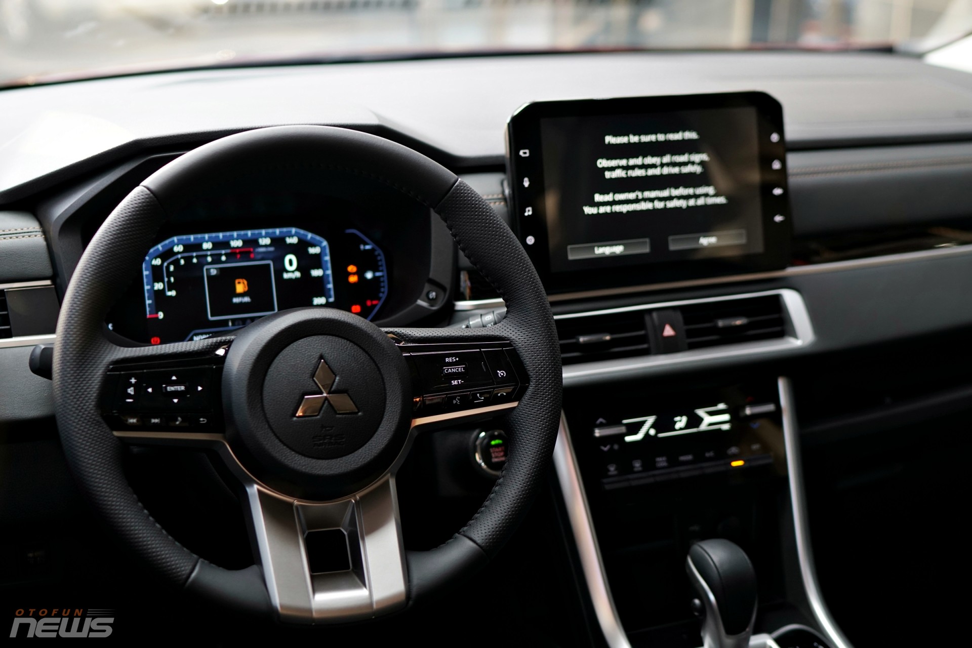 Hai phiên bản của Mitsubishi Xpander 2025 ra mắt, thêm trang bị và giá tăng 1 triệu đồng Hai phiên bản của Mitsubishi Xpander 2025 ra mắt, thêm trang bị và giá tăng 1 triệu đồng