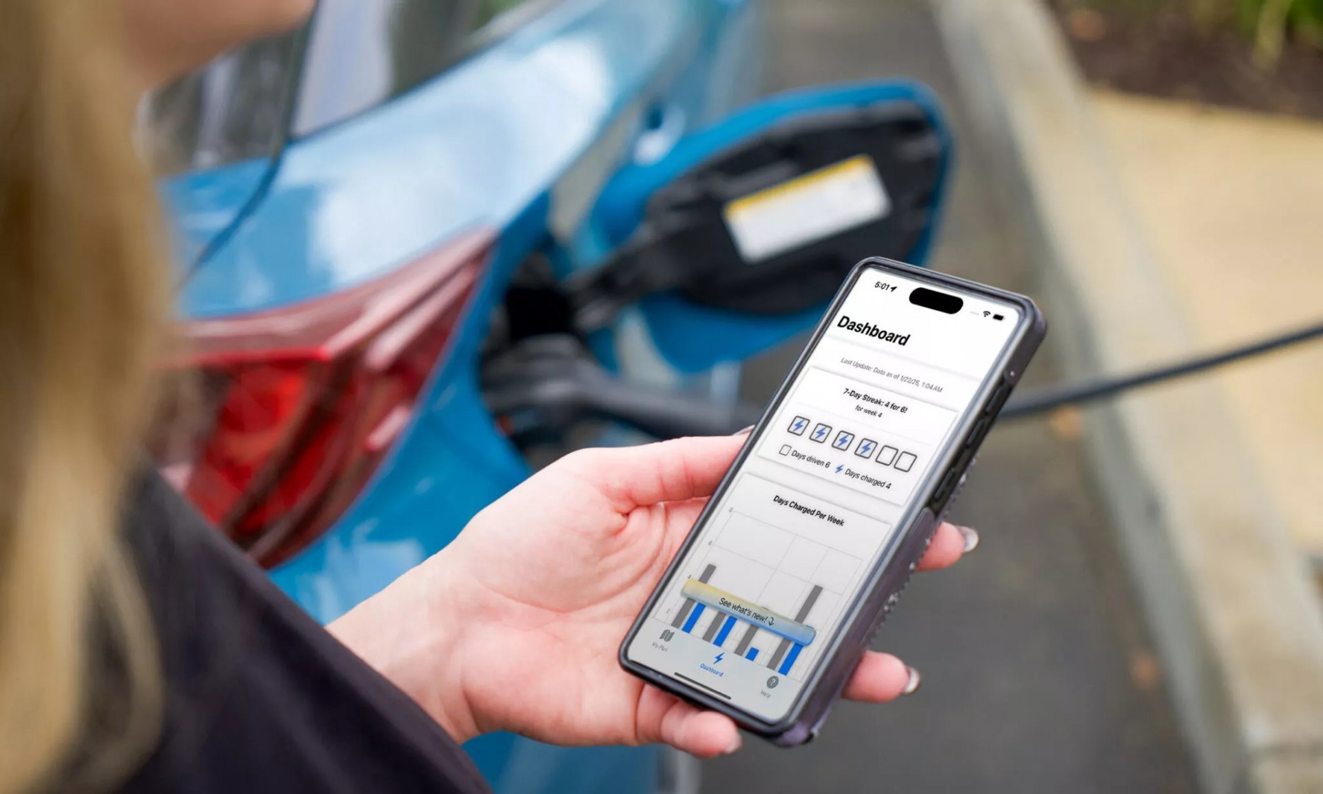 Toyota phát triển ứng dụng nhắc sạc xe PHEV đúng lúc