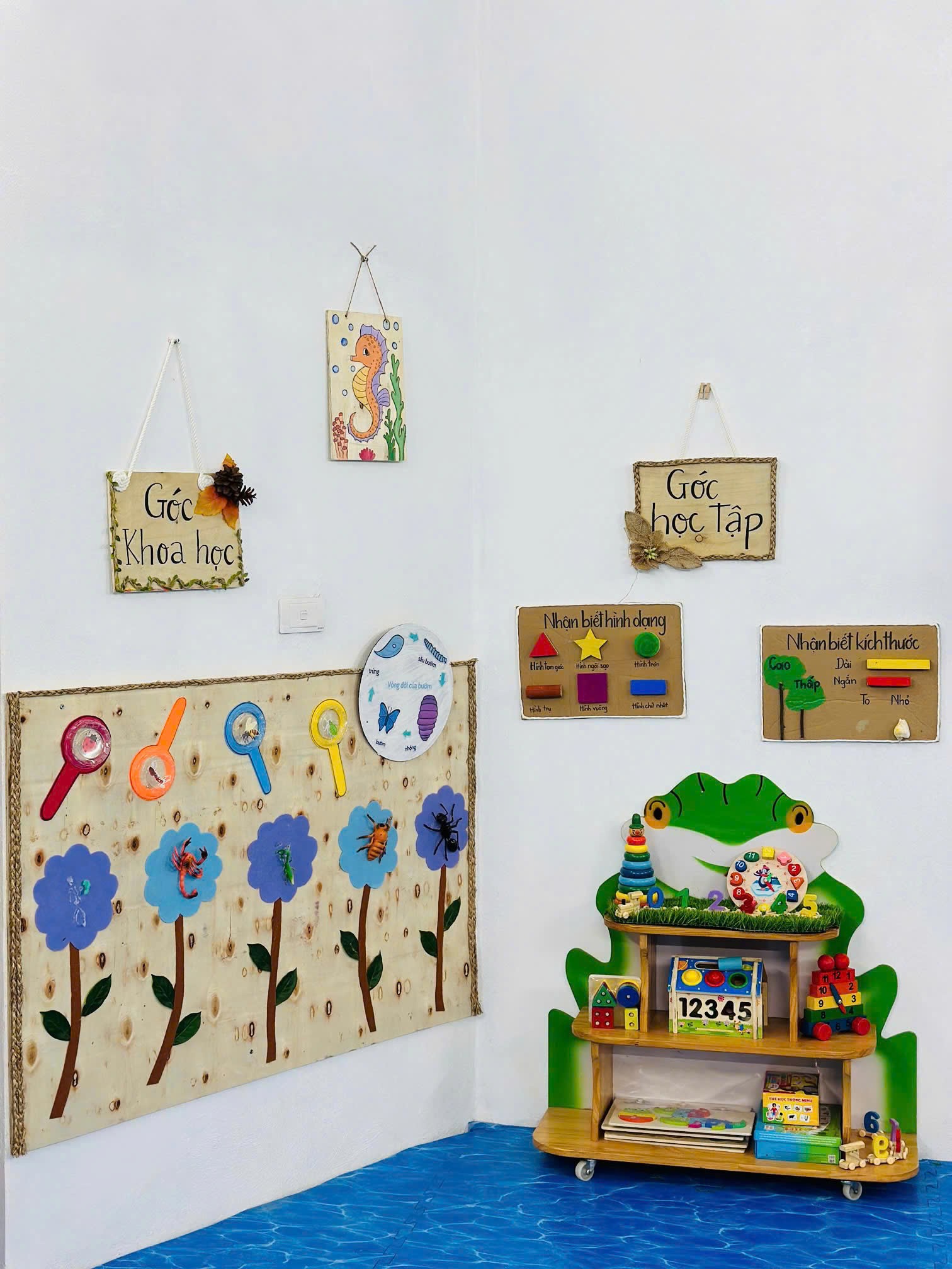 CLB Ford Everest Team Vietnam+ bàn giao “điểm trường chạm mây” ở Hua Nạ