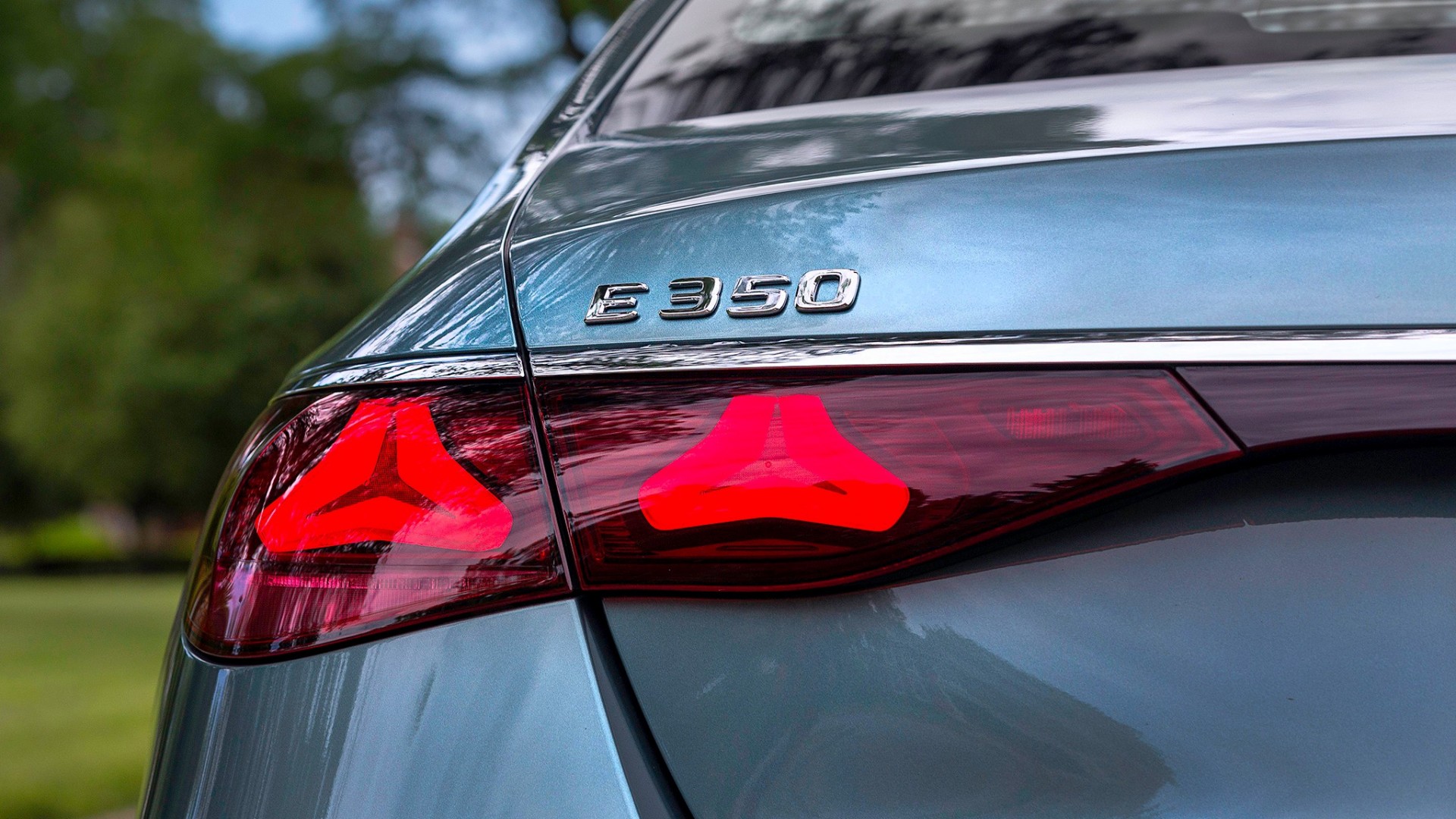 Đánh giá Mercedes-Benz E-Class 2026: Đối trọng trong phân khúc sedan hạng sang