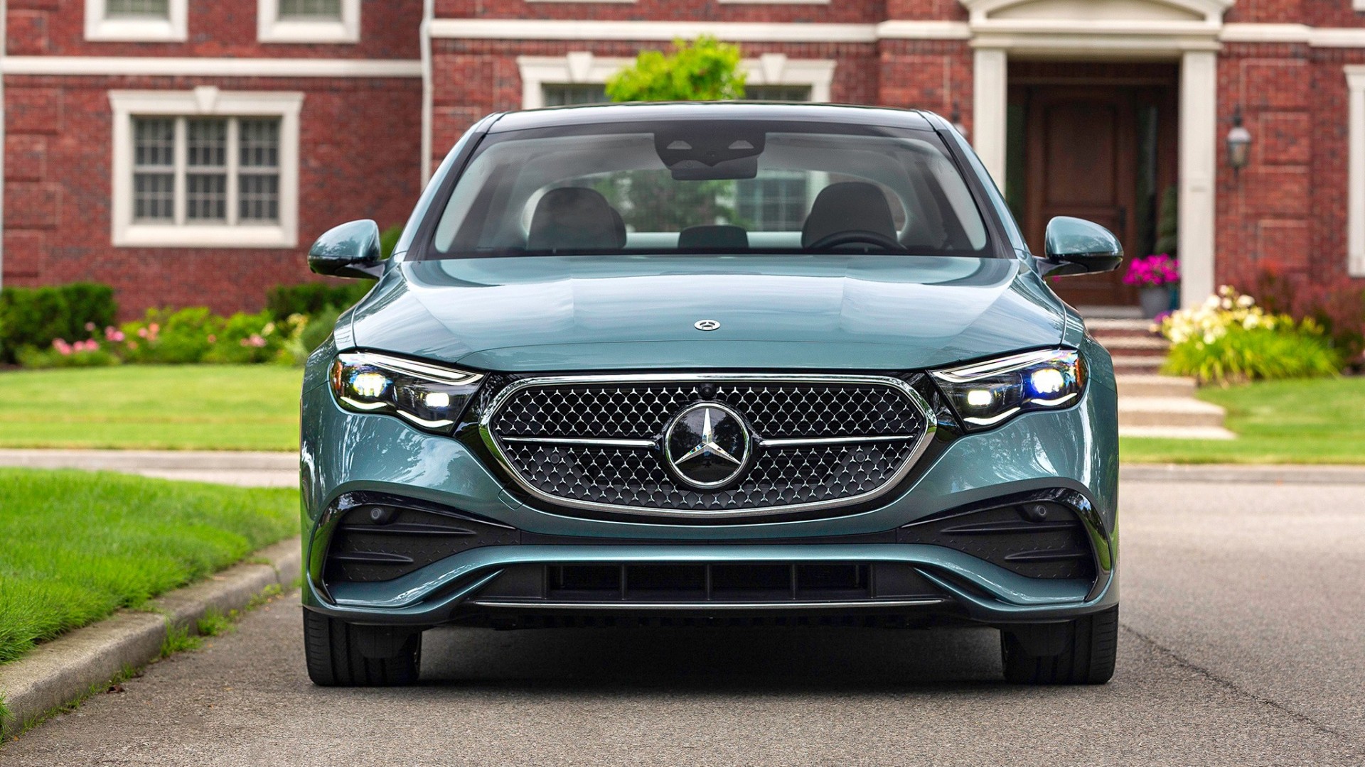 Đánh giá Mercedes-Benz E-Class 2026