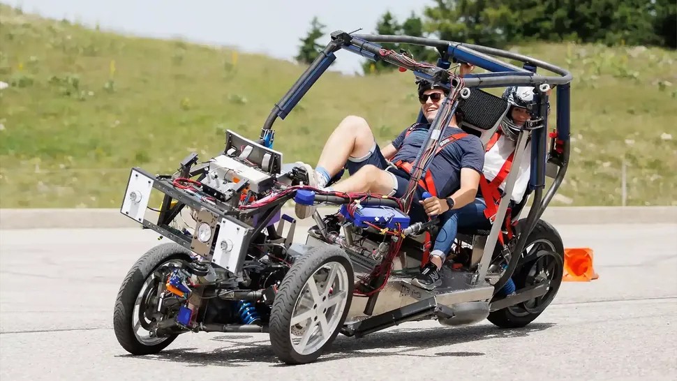 Đánh giá Cixi Vigoz mẫu xe điện ba bánh tốc độ 120 km/h