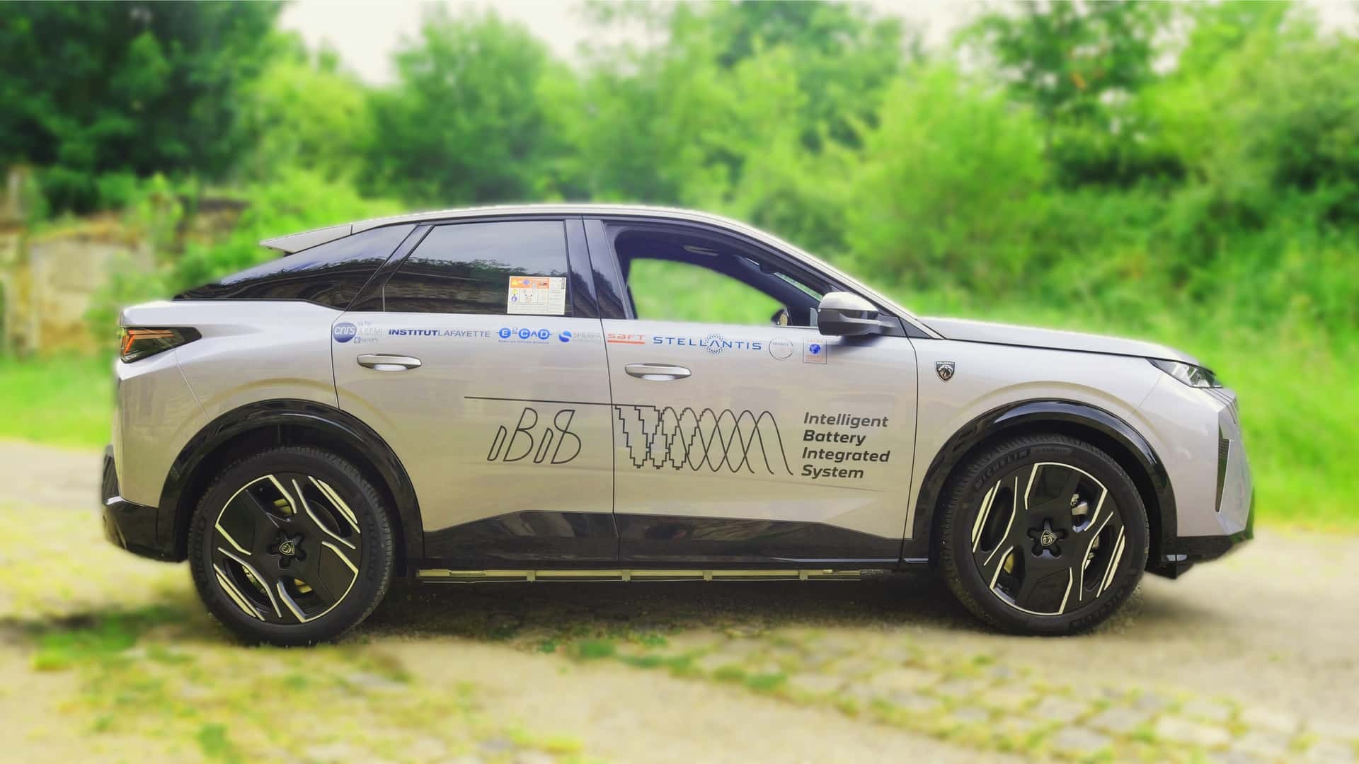 Bộ pin tích hợp Bộ pin tích hợp