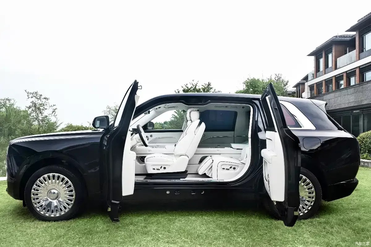 Công ty sản xuất máy hút bụi Dreame hé lộ hình ảnh SUV điện trông giống hệt Rolls-Royce Cullinan