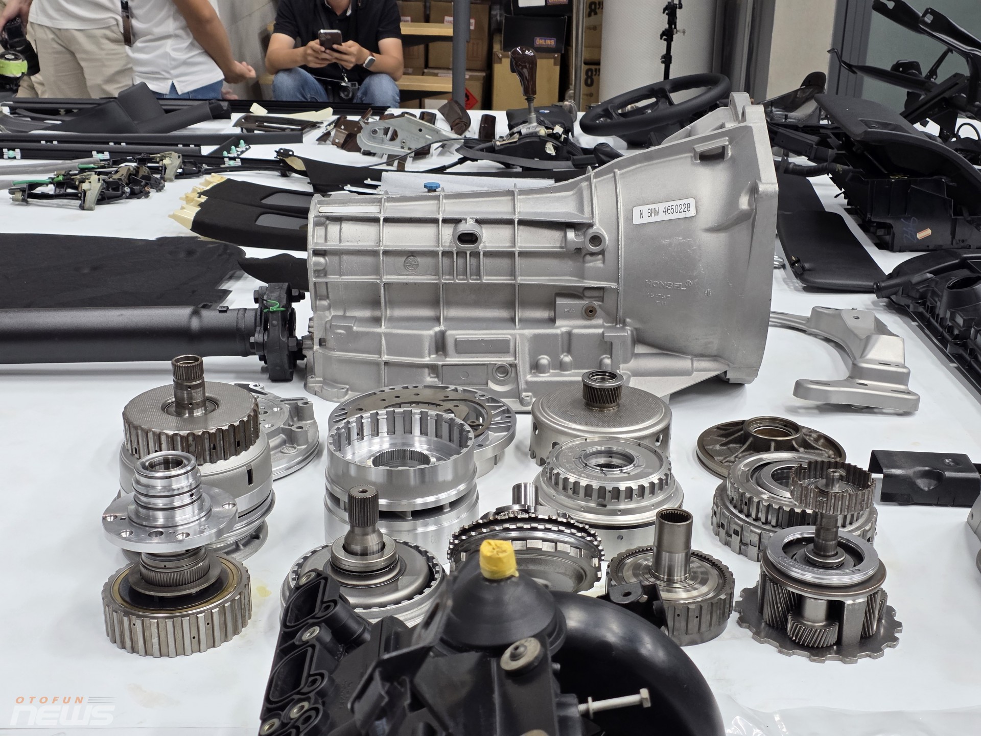 Người dành 4 năm phục hồi chiếc BMW 325i E46 để tìm lại 'cảm giác nguyên bản' Người dành 4 năm phục hồi chiếc BMW 325i E46 để tìm lại 'cảm giác nguyên bản'