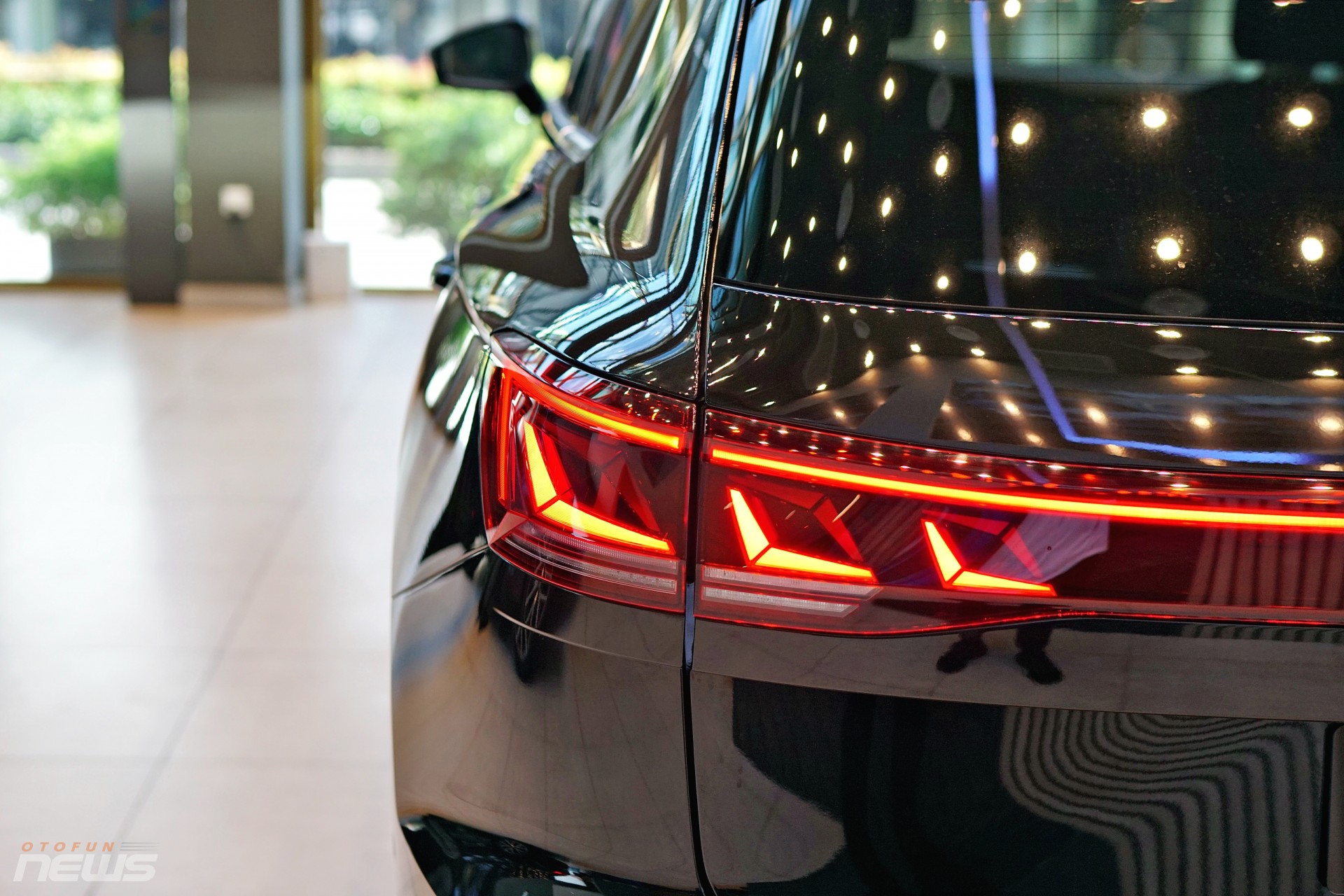 Cận cảnh Volkswagen Touareg Highline vừa về đại lý