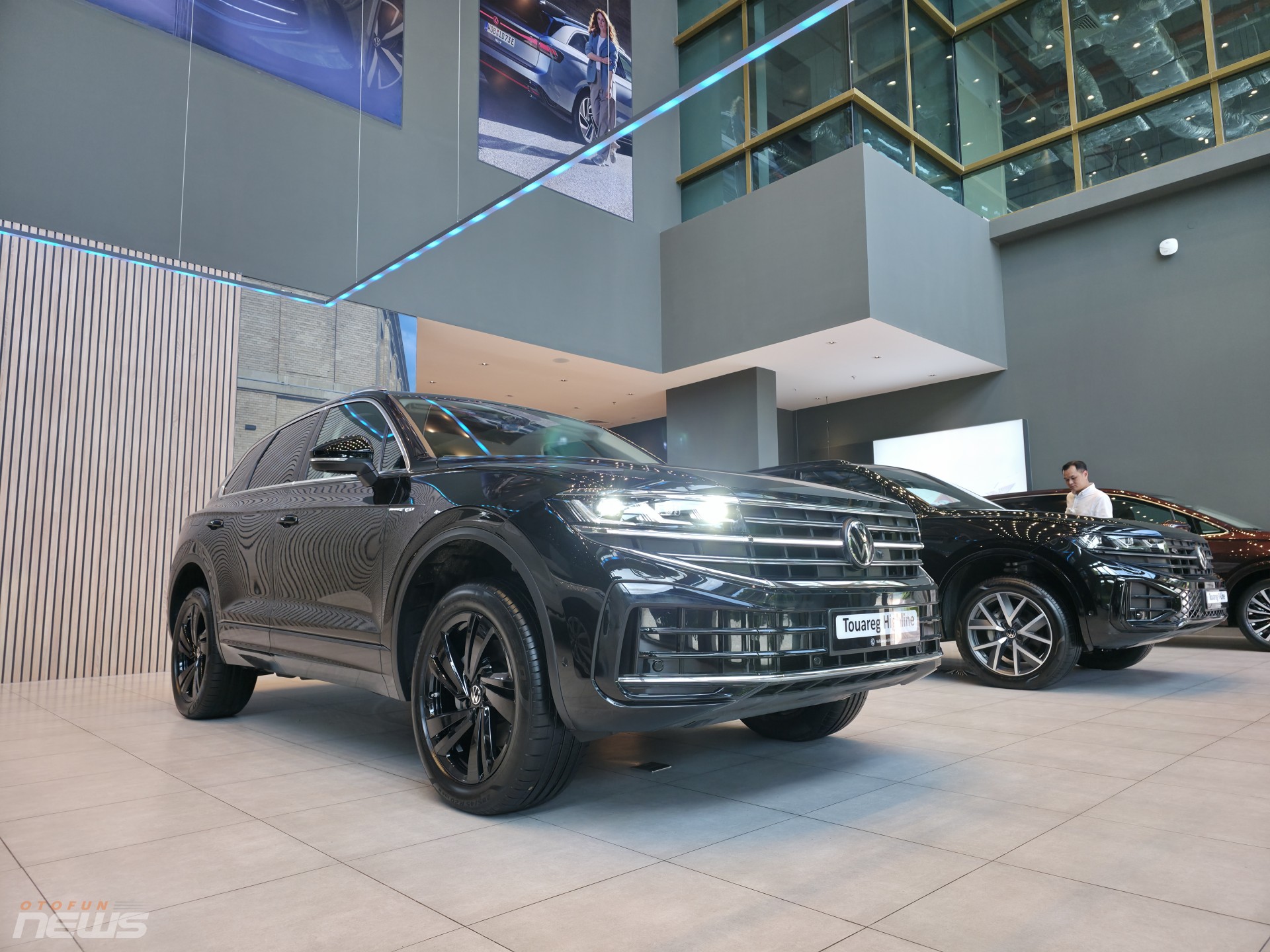 Cận cảnh Volkswagen Touareg Highline vừa về đại lý