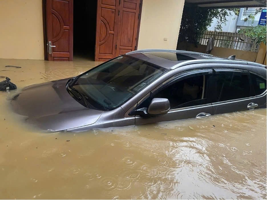 Nhanh chóng ứng phó sau bão, PTI SOS 'ghi điểm' với khách hàng PTI SOS