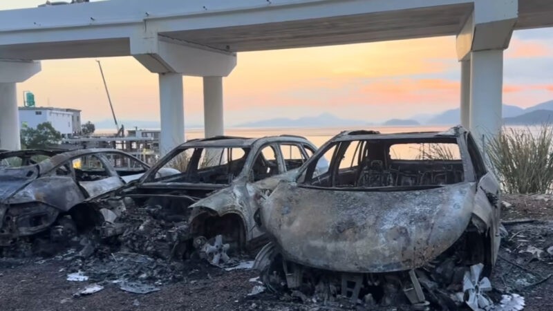 Mới chạy hơn 1.000 km, xe điện của Changan - Huawei - CATL đột nhiên bốc cháy tại bãi đỗ xe điện của Changan - Huawei - CATL bốc cháy tại bãi đỗ