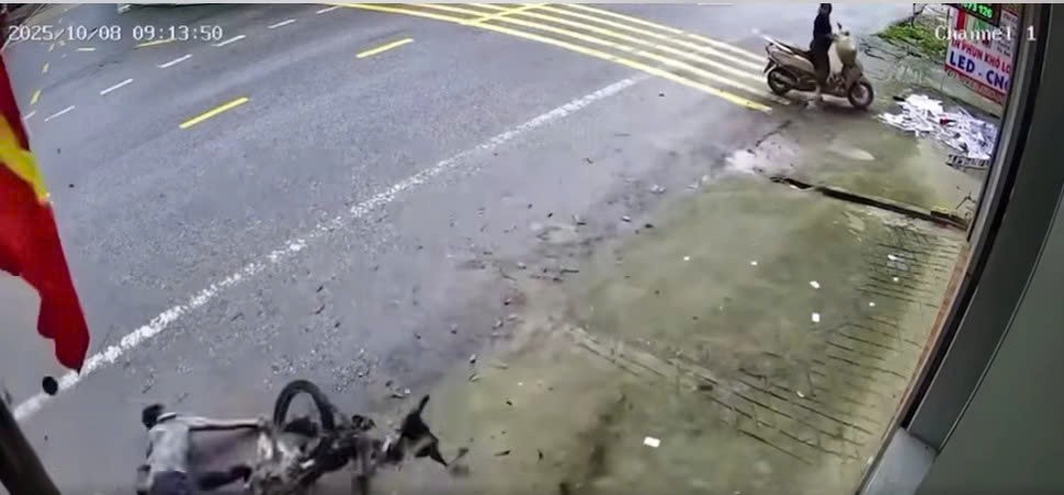 Khoảnh khắc tai nạn kinh hoàng của thiếu niên chạy xe máy ẩu tại Tam Đảo sáng nay