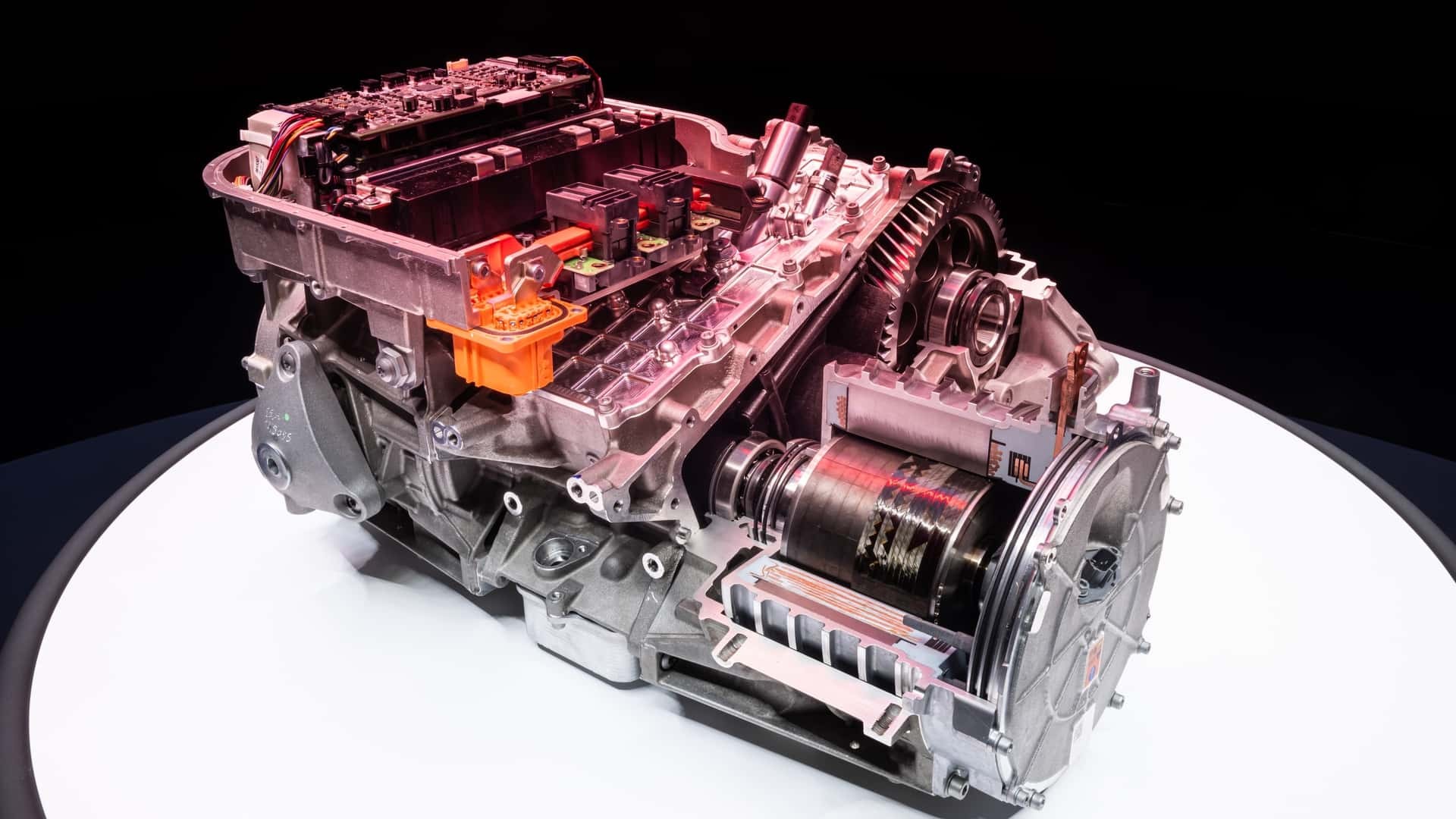 mẫu xe điện đầu tiên của Ferrari