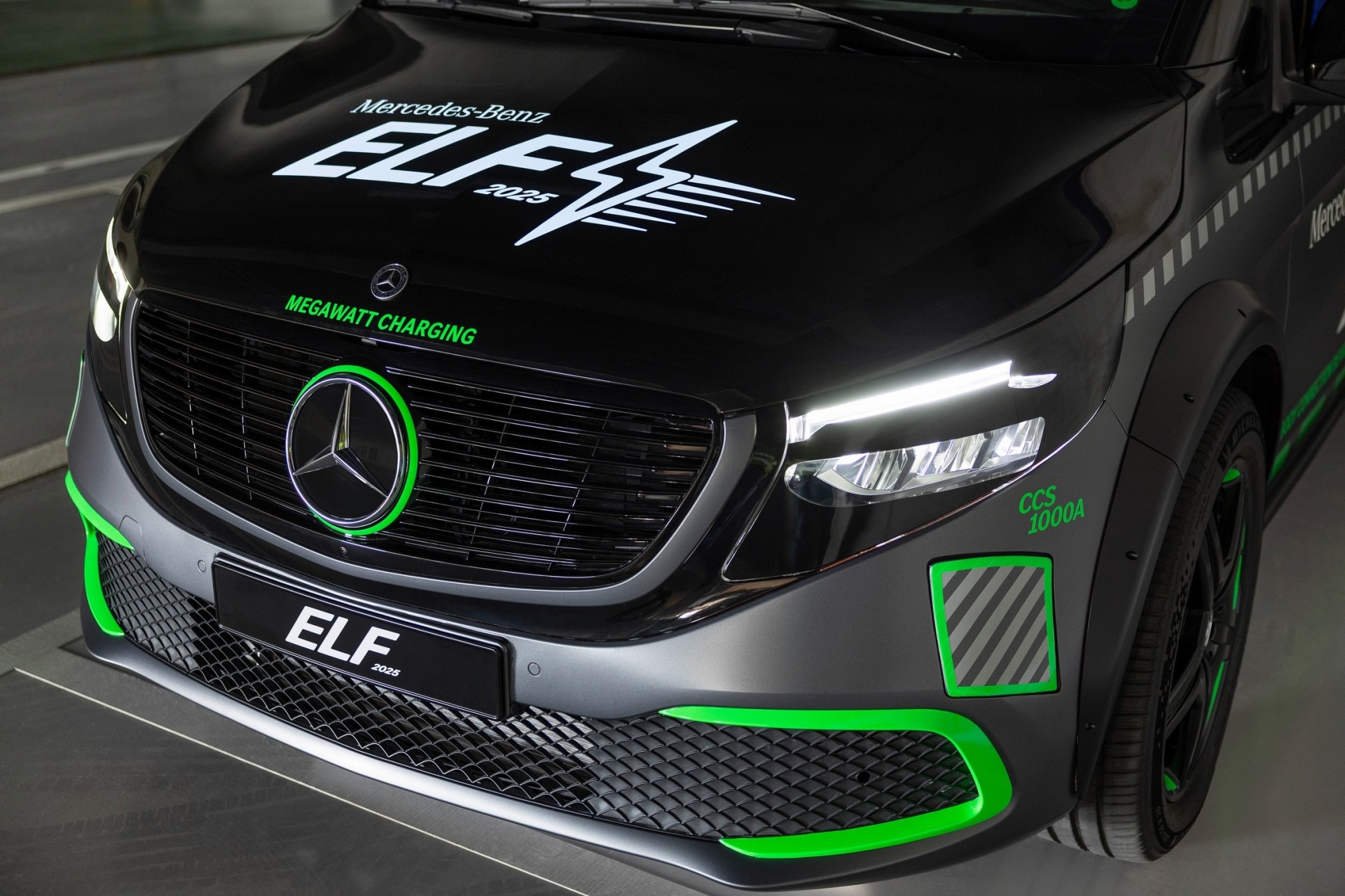 xe điện Mercedes-Benz ELF