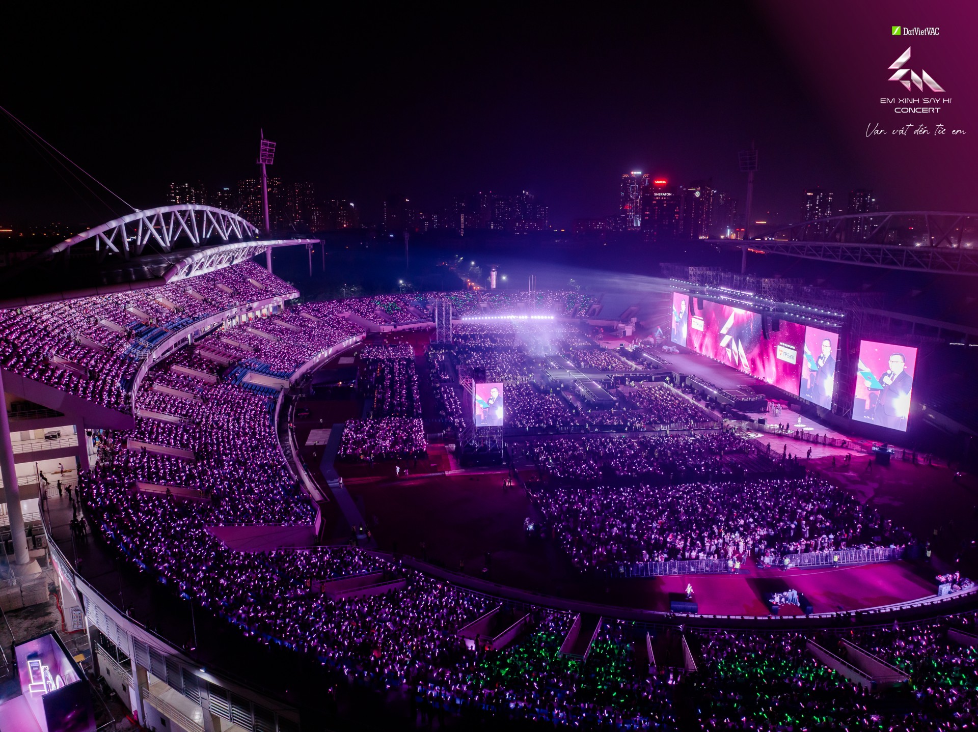 “Phải lòng” Bank Tím tại Em Xinh “Say Hi” Concert Đêm 2 TP Bank Em xinh say hi