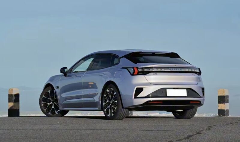 Zeekr 001 2026 chính thức được bán ở Trung Quốc với giá từ 999 triệu đồng xe điện Zeekr 001 2026 ra mắt Trung Quốc